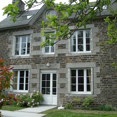 St Michel Villa Vains Bagian luar foto