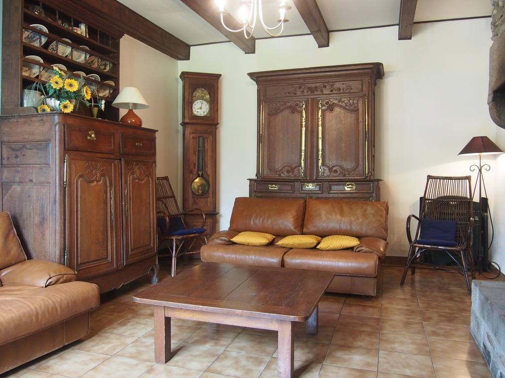 St Michel Villa Vains Bagian luar foto